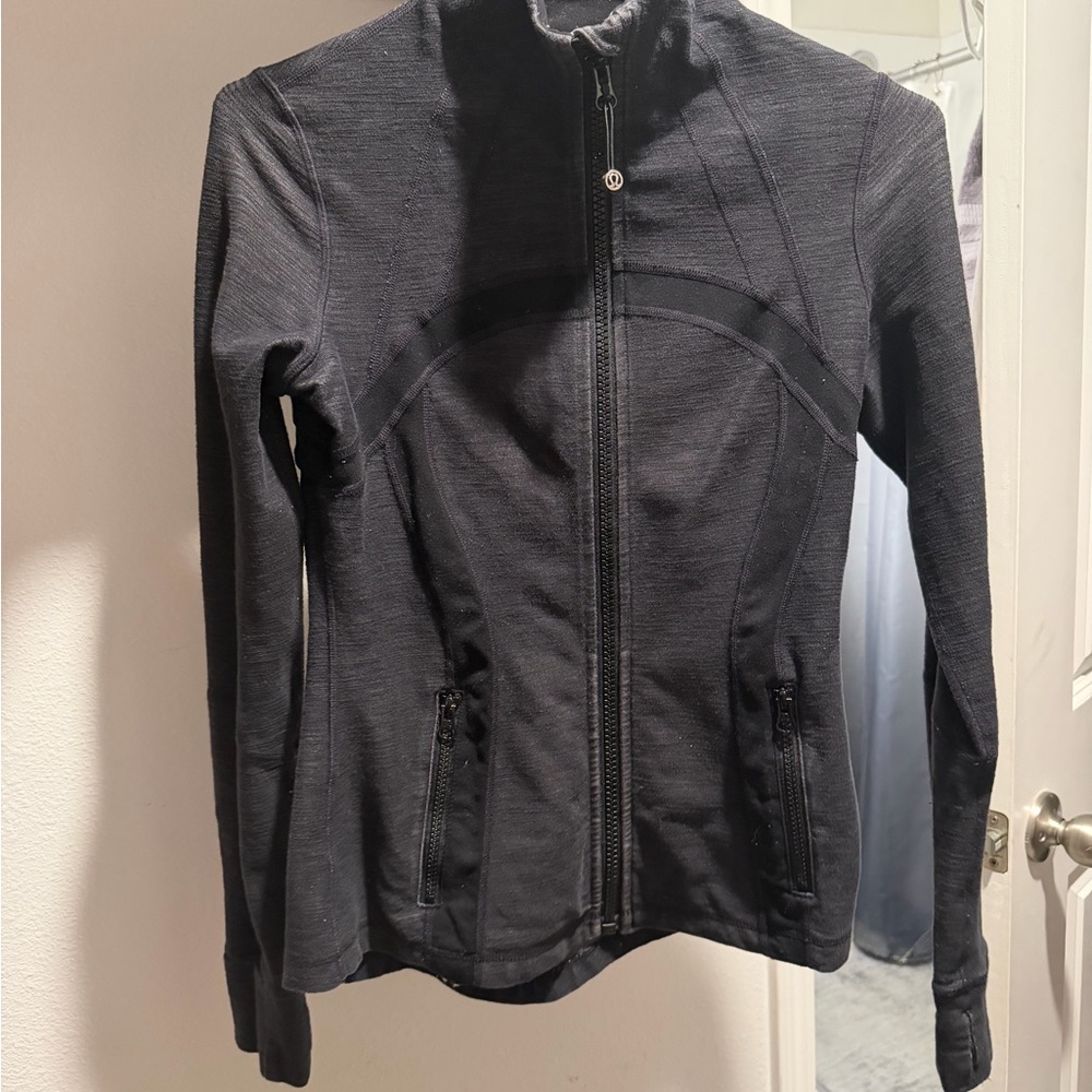 Lululemon define size 6